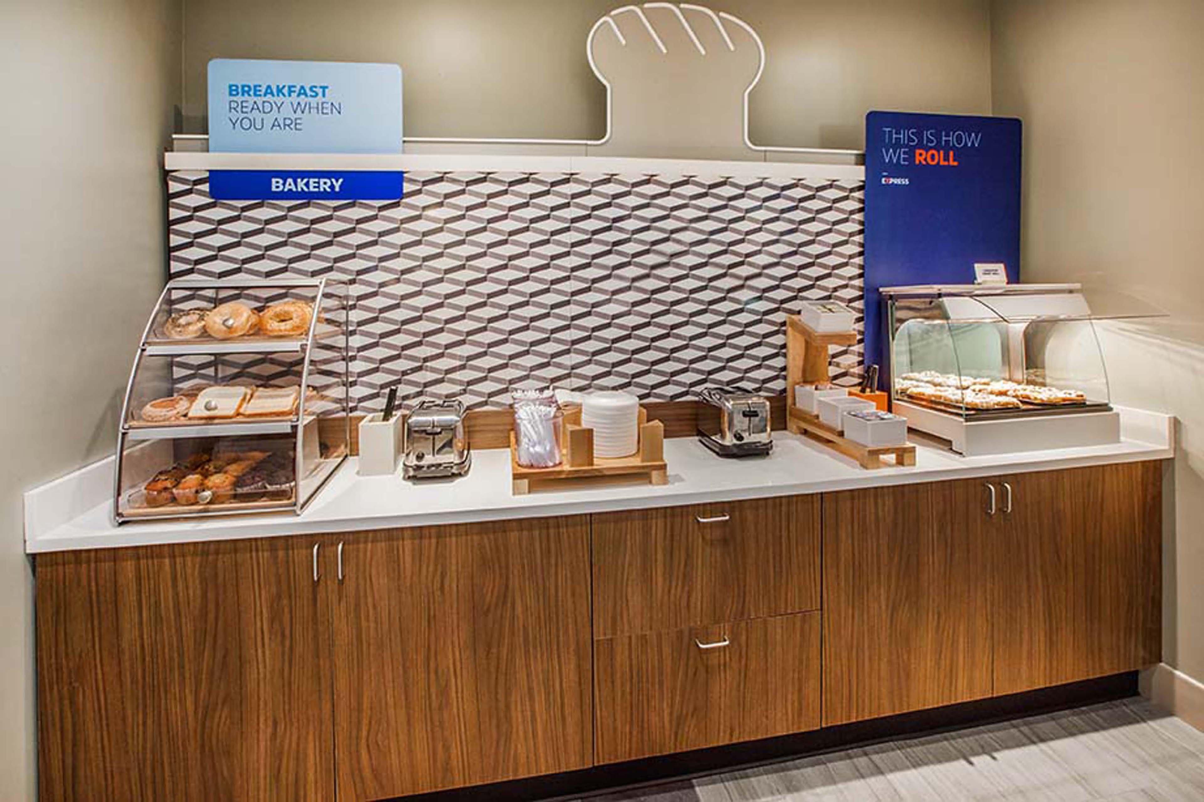 Holiday Inn Express & Suites Allen Park By Ihg Luaran gambar